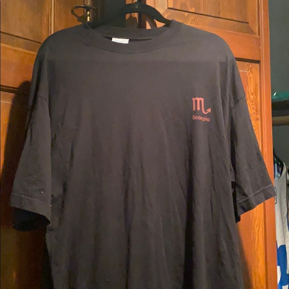 Vetements Scorpio Horoscope Tee size XL